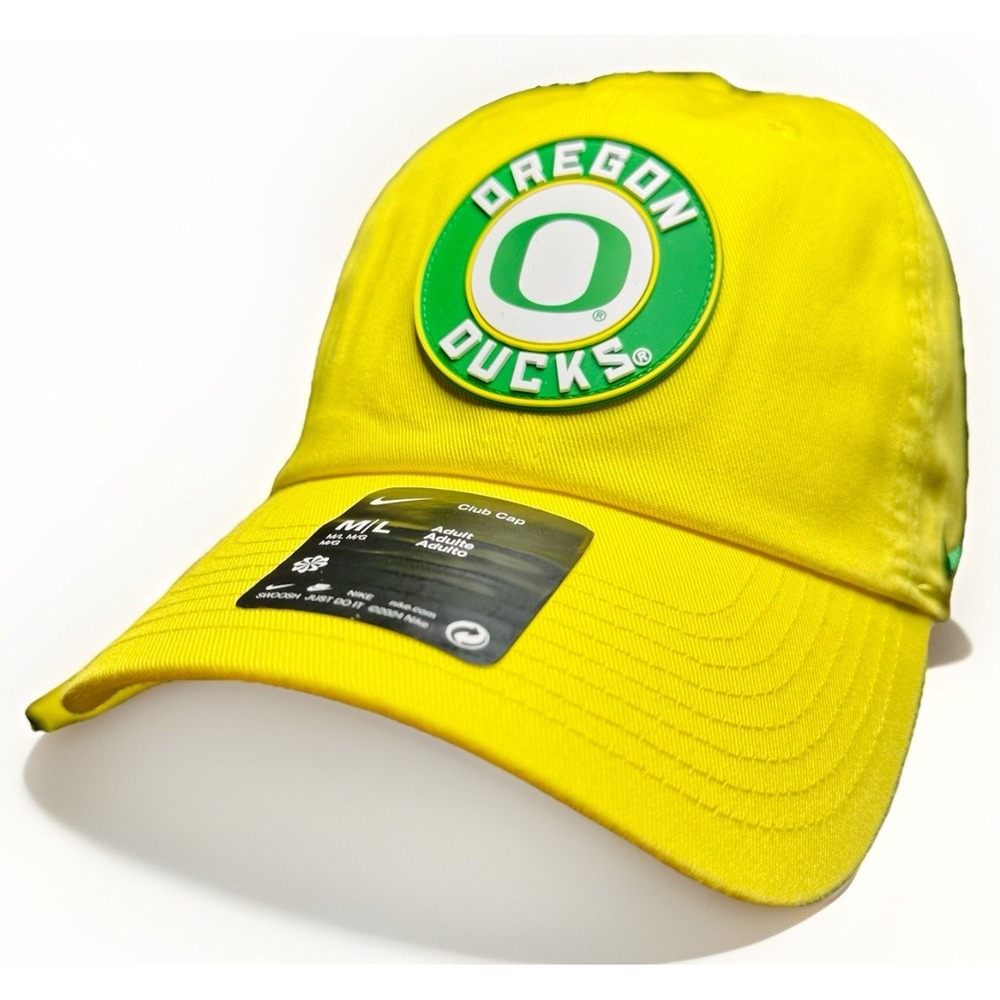 New Nike Oregon Ducks Club Cap Yellow‎ Green Rubber Patch Hat Adult Size M/L NWT